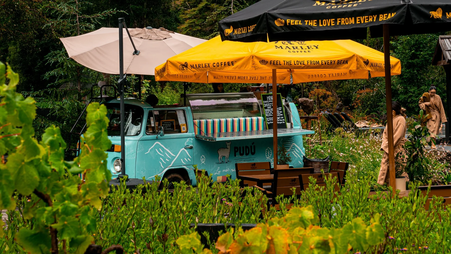 la KOMBI integrada en una experiencia de café